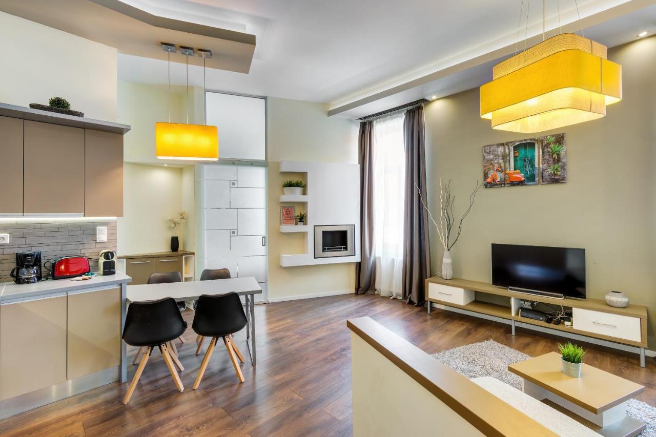 Spacious & Stylish Apartment In Downtown Budapest Kültér fotó