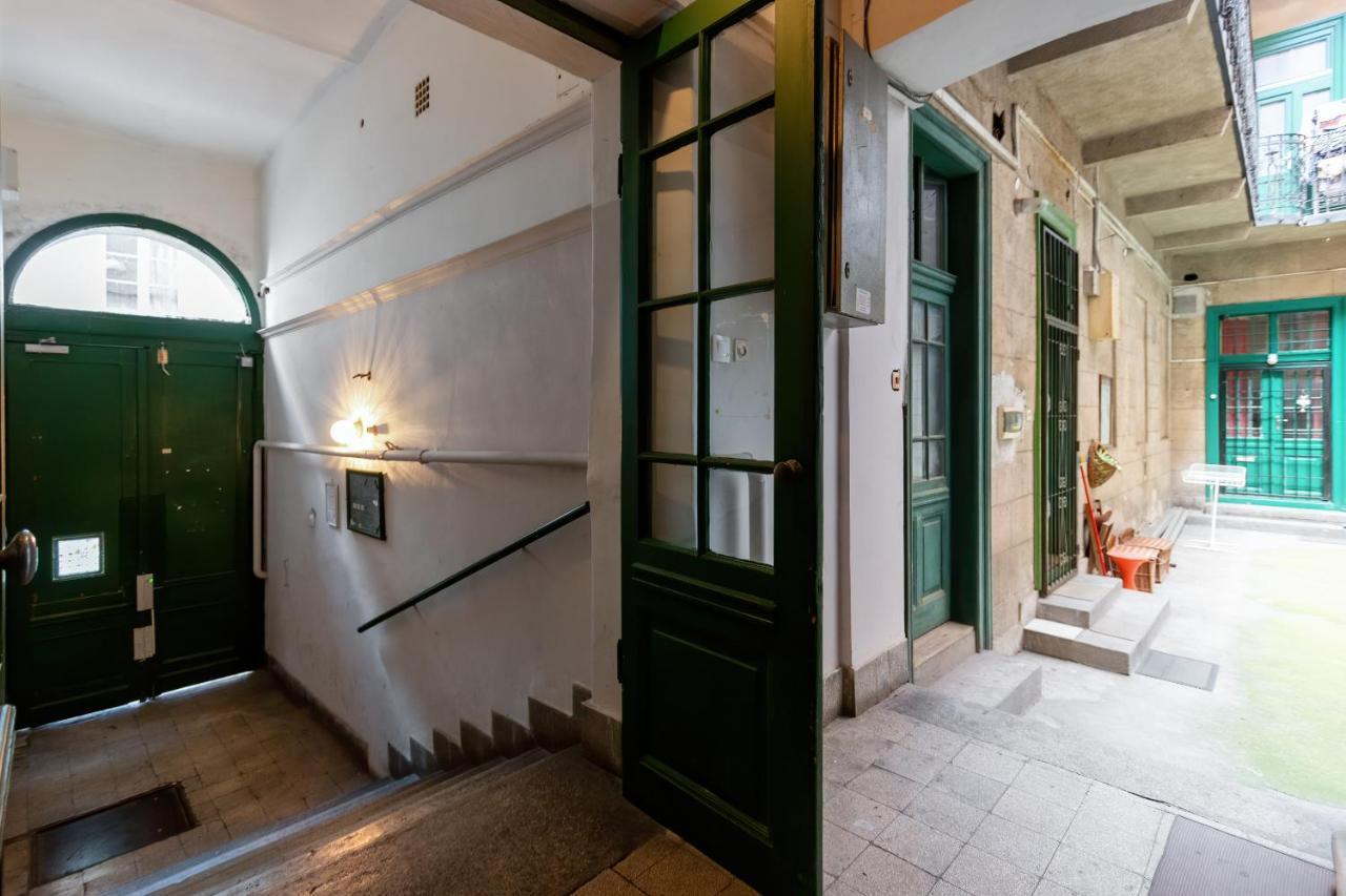 Spacious & Stylish Apartment In Downtown Budapest Kültér fotó
